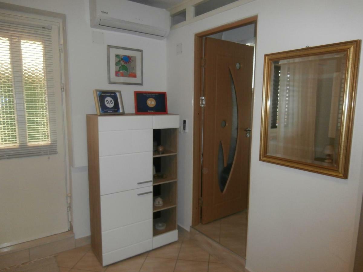 Apartment Gabi Лабин Экстерьер фото